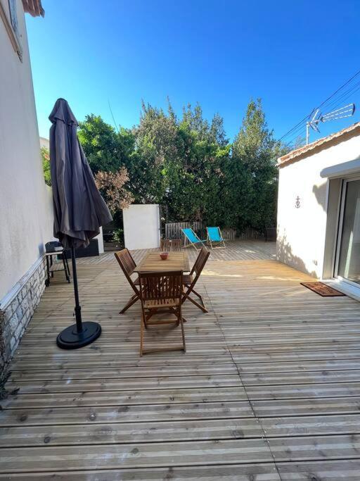 "Le Nature" Camargue Jardin Arles Exterior photo