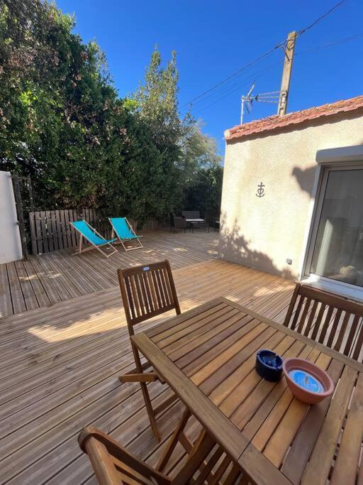 "Le Nature" Camargue Jardin Arles Exterior photo